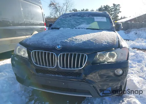 2013 BMW X3 xDrive28I z USA, uszkodzony, nr VIN 5UXWX9C52D0D01104